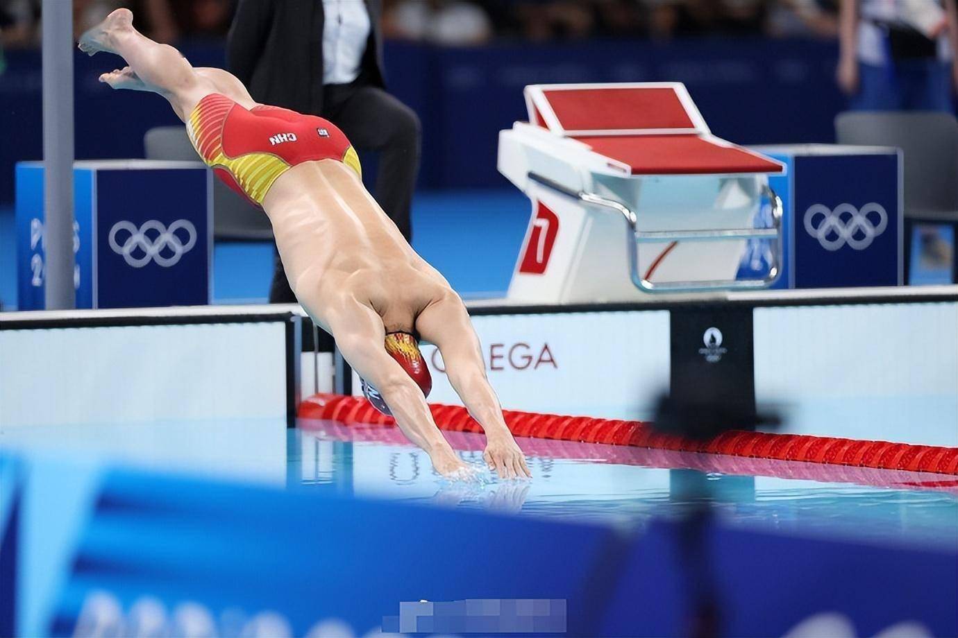 韩国跳水选手刷新世界纪录夺取冠军