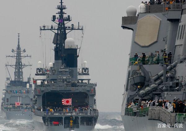 泰国队高举冠军旗，实力不可小觑