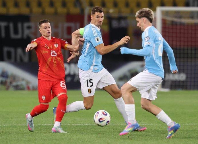 冰岛队表现出色，战平比利时队