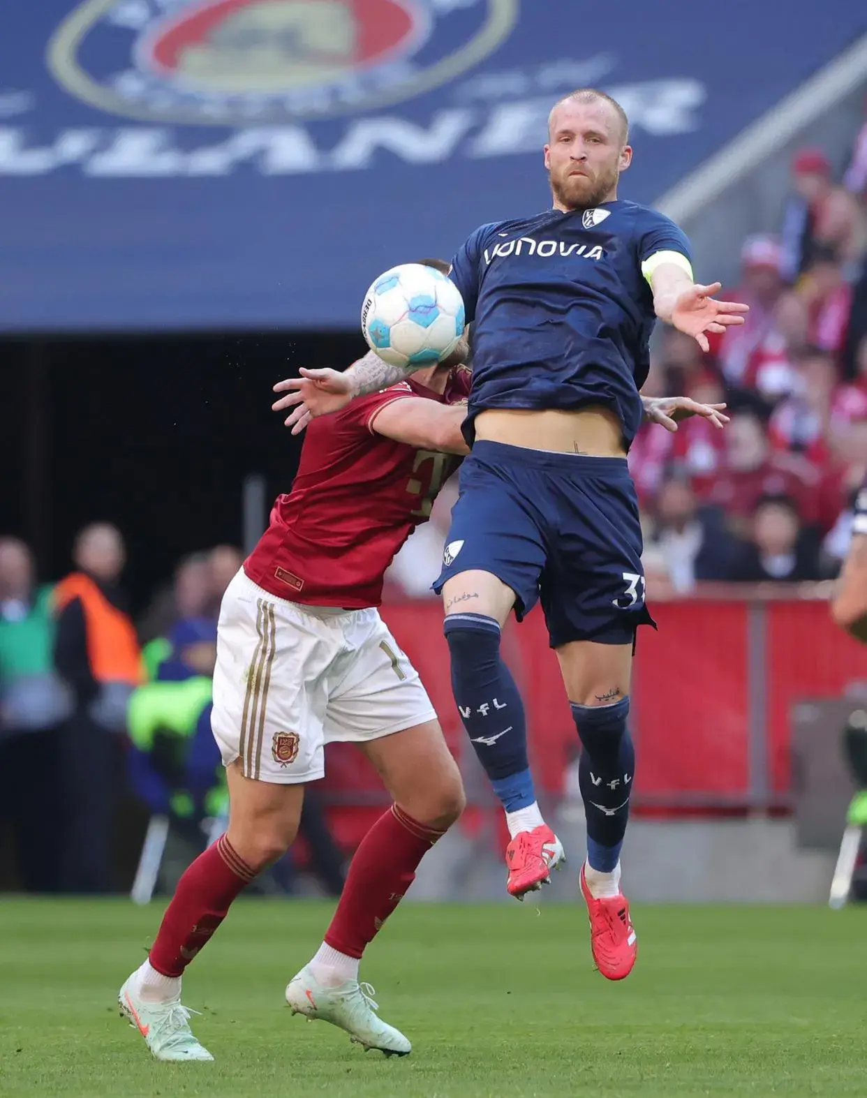 拜仁攻势如潮，高歌猛进向前冲的简单介绍