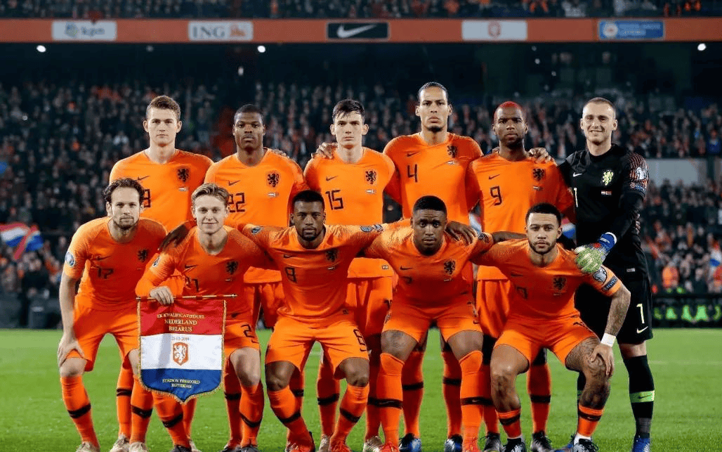 荷兰球队在欧锦赛上表现抢眼，闯入决赛！