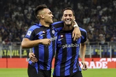 包含墨西哥豪门重组阵容，力争再次登上联赛巅峰的词条