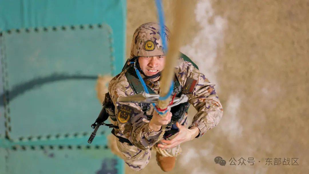 争分夺秒的比赛中，选手取得突破性进展