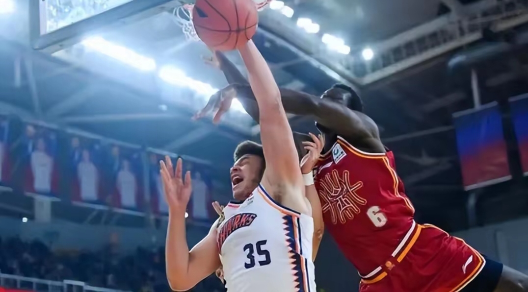 海豚全明星发挥稳定，球队取得四连胜