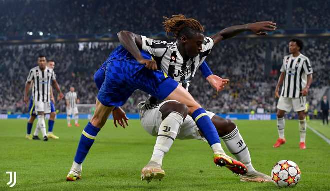 意大利足球盛宴：罗马城轻松击败对手