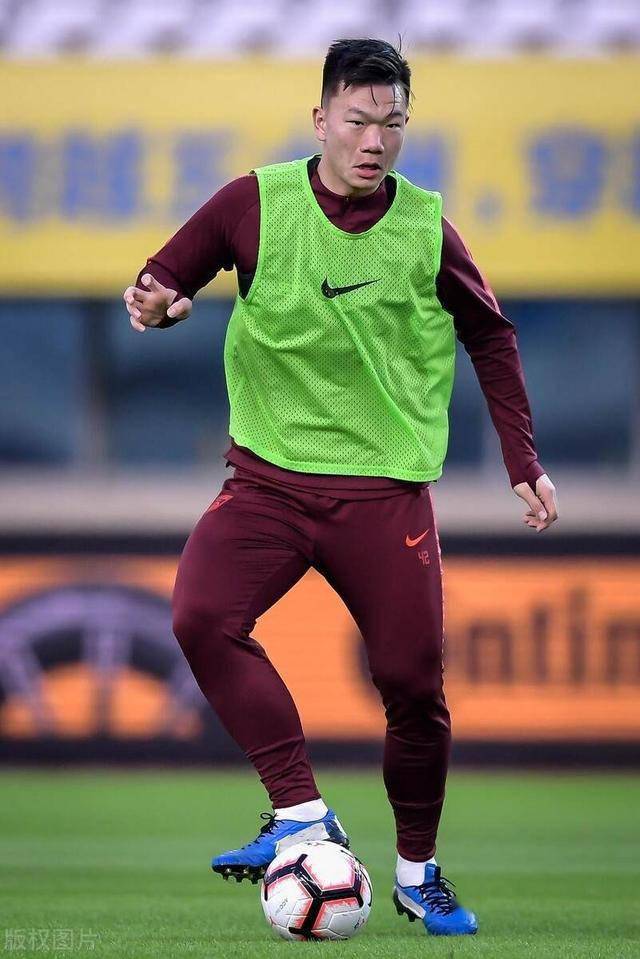 关于中优虽败犹荣，球队表现令人肃然起敬的信息