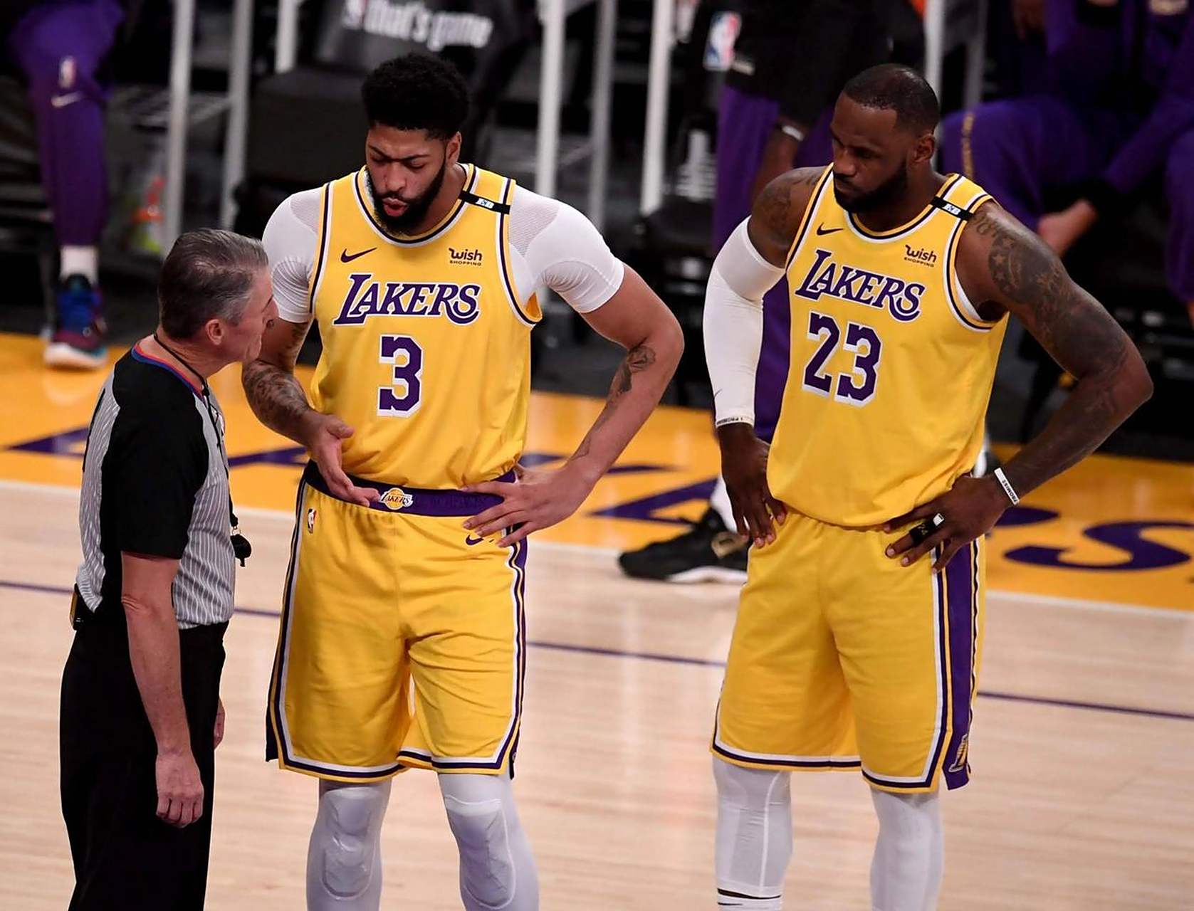 顶尖后卫再次上演绝杀，为球队赢得胜利