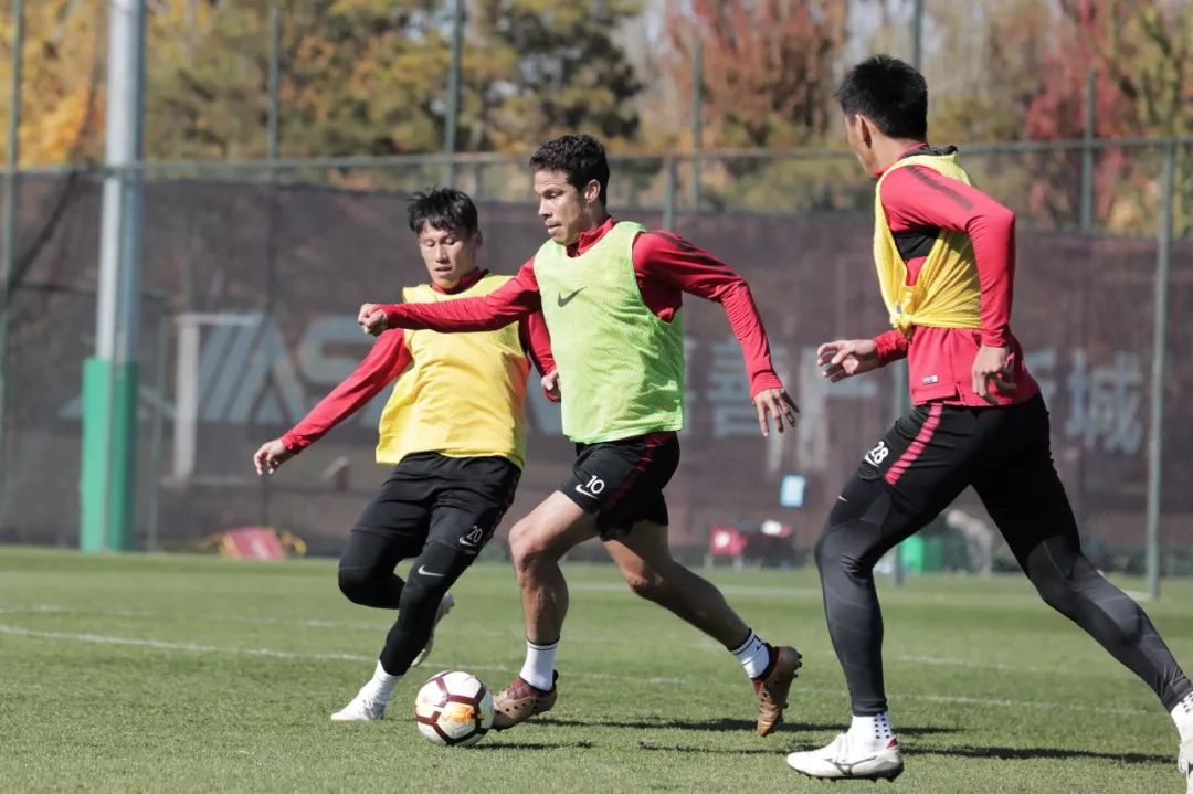 关于河北华夏幸福客场大捷，全队士气高昂的信息