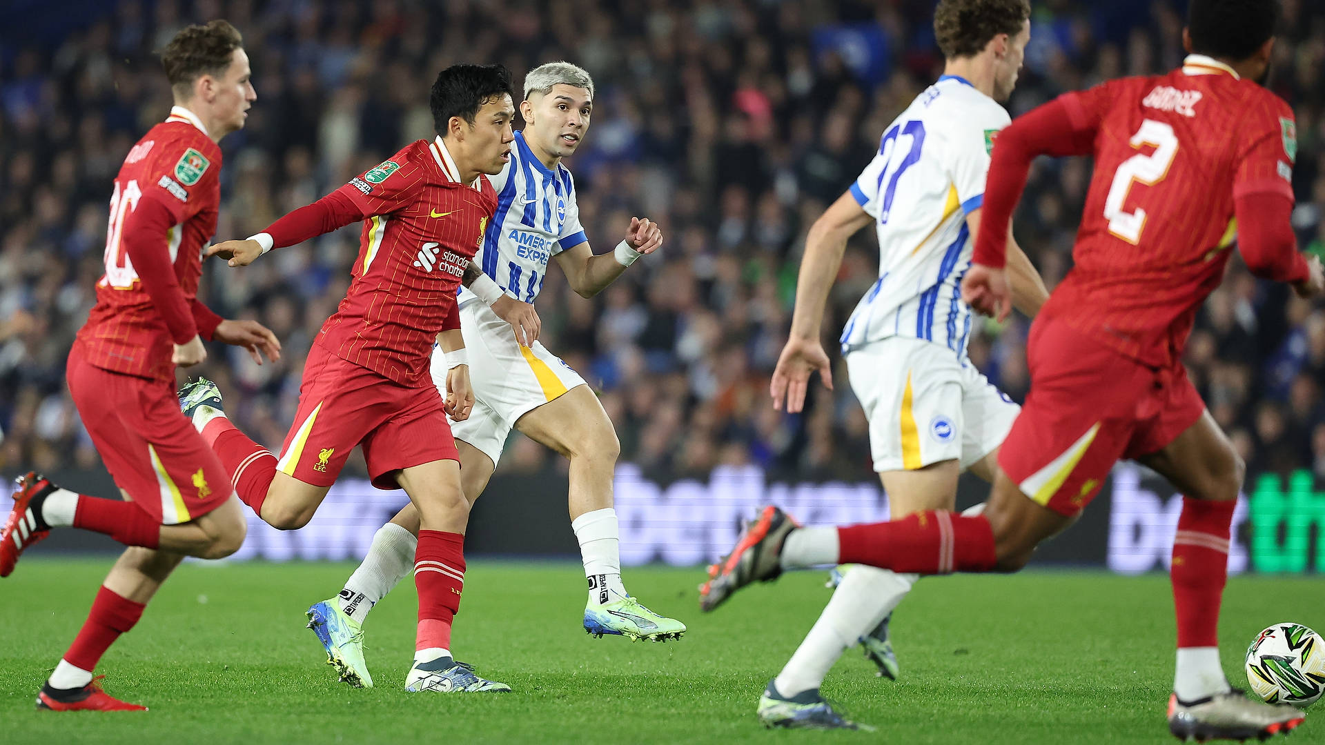 关于意大利英格兰对决，罗马主场大胜利物浦的信息