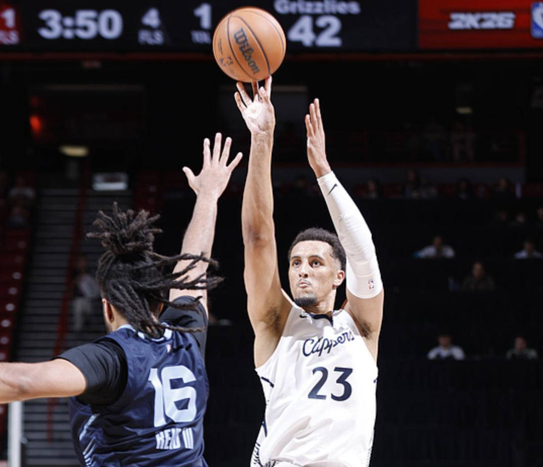 包含快船队连续失利，面临着出局危机的词条