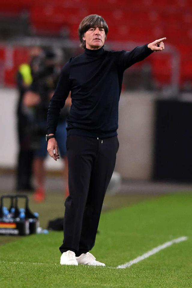 瑞士客场逼平爱尔兰，主帅赞球队表现