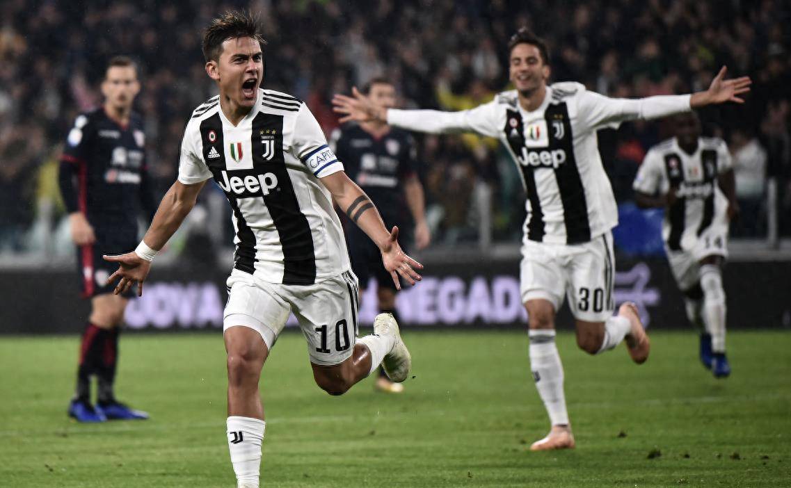 包含球队备战意甲赛事，主帅调整阵容迎接挑战的词条