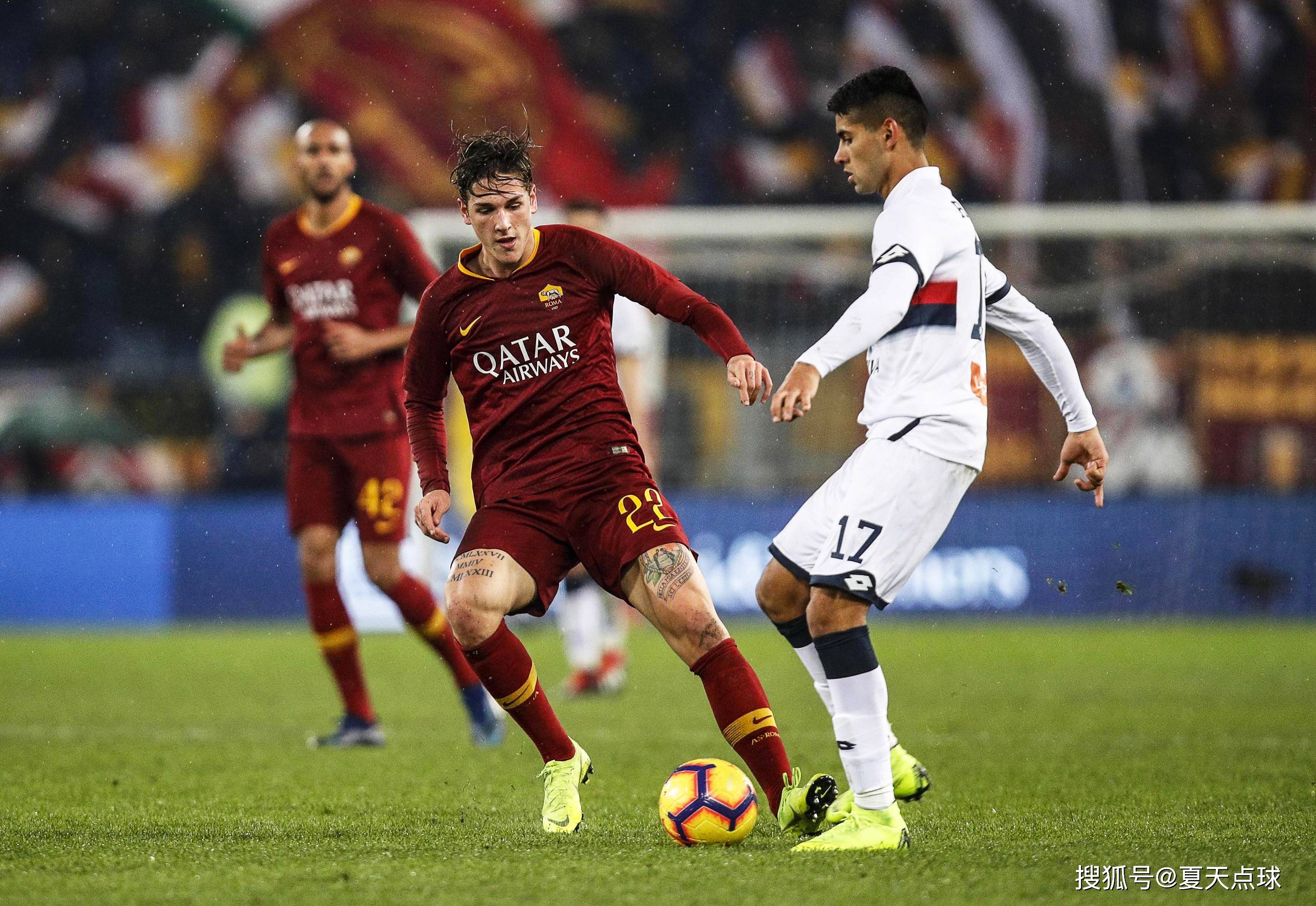 罗马主场迎战那不勒斯，双方争夺胜利