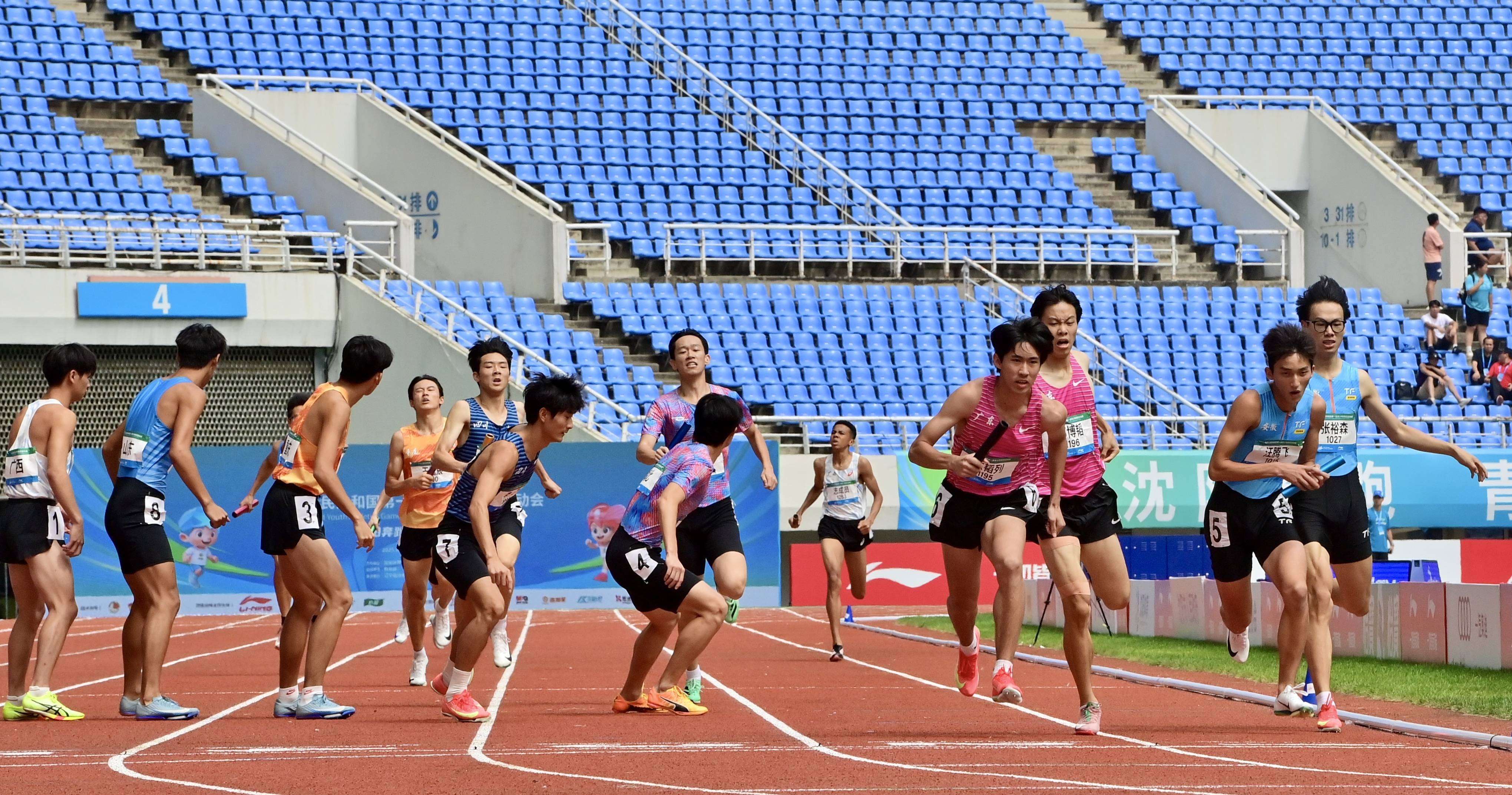 中国女子田径队收获双金,积极备战 中国女子田径队收获双金,积极备战