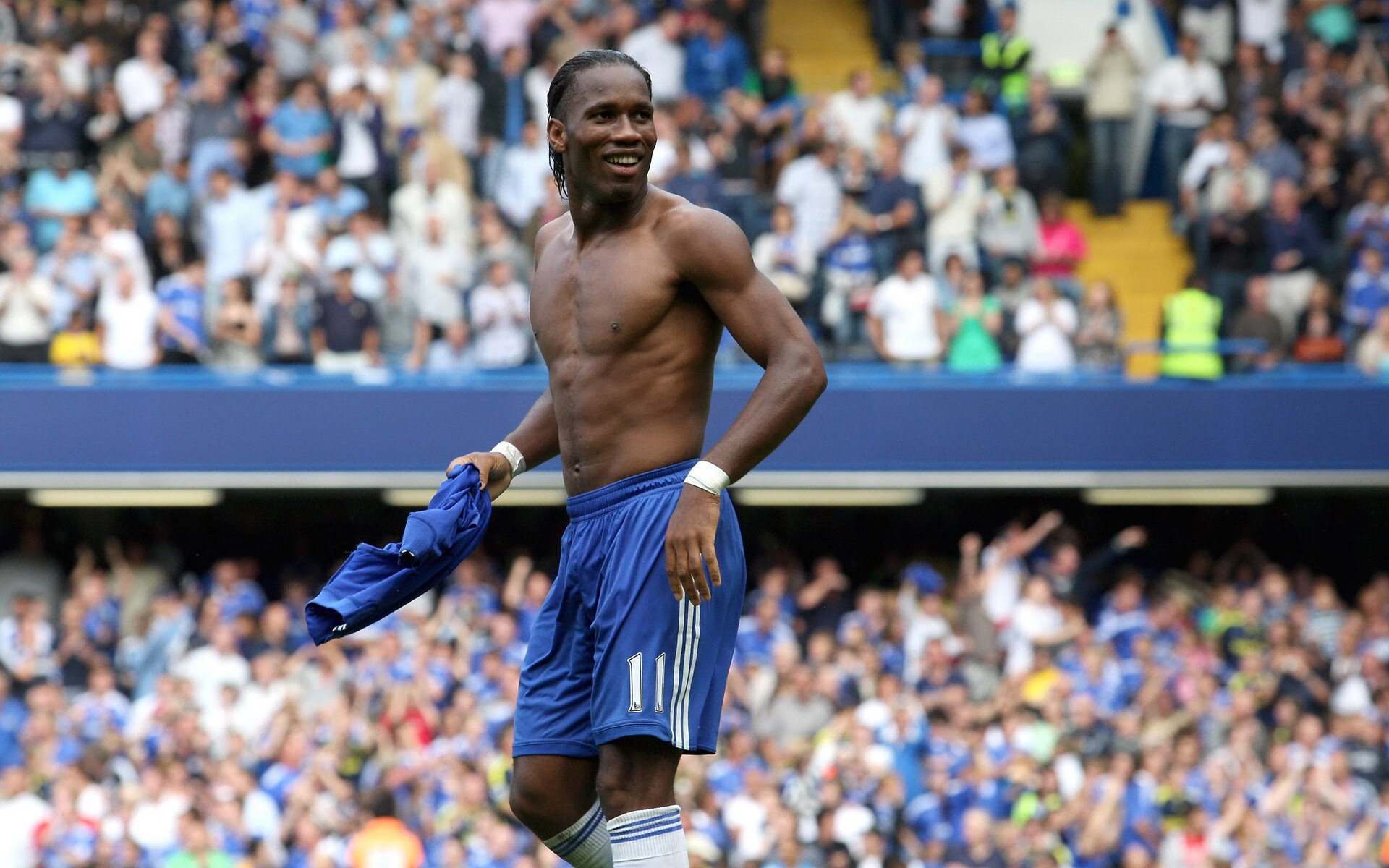 平行战场，当篮网踏平辽宁，克莱于德甲加冕